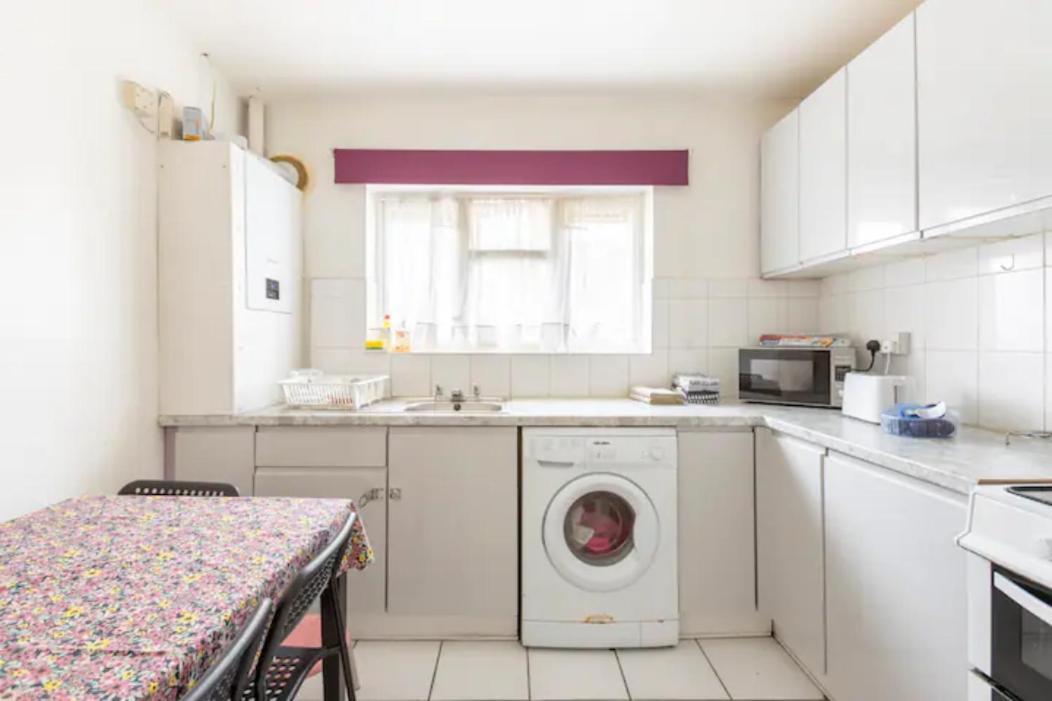 Cosy 1 Bedroom Flat Near Barking Town Centre Exterior foto
